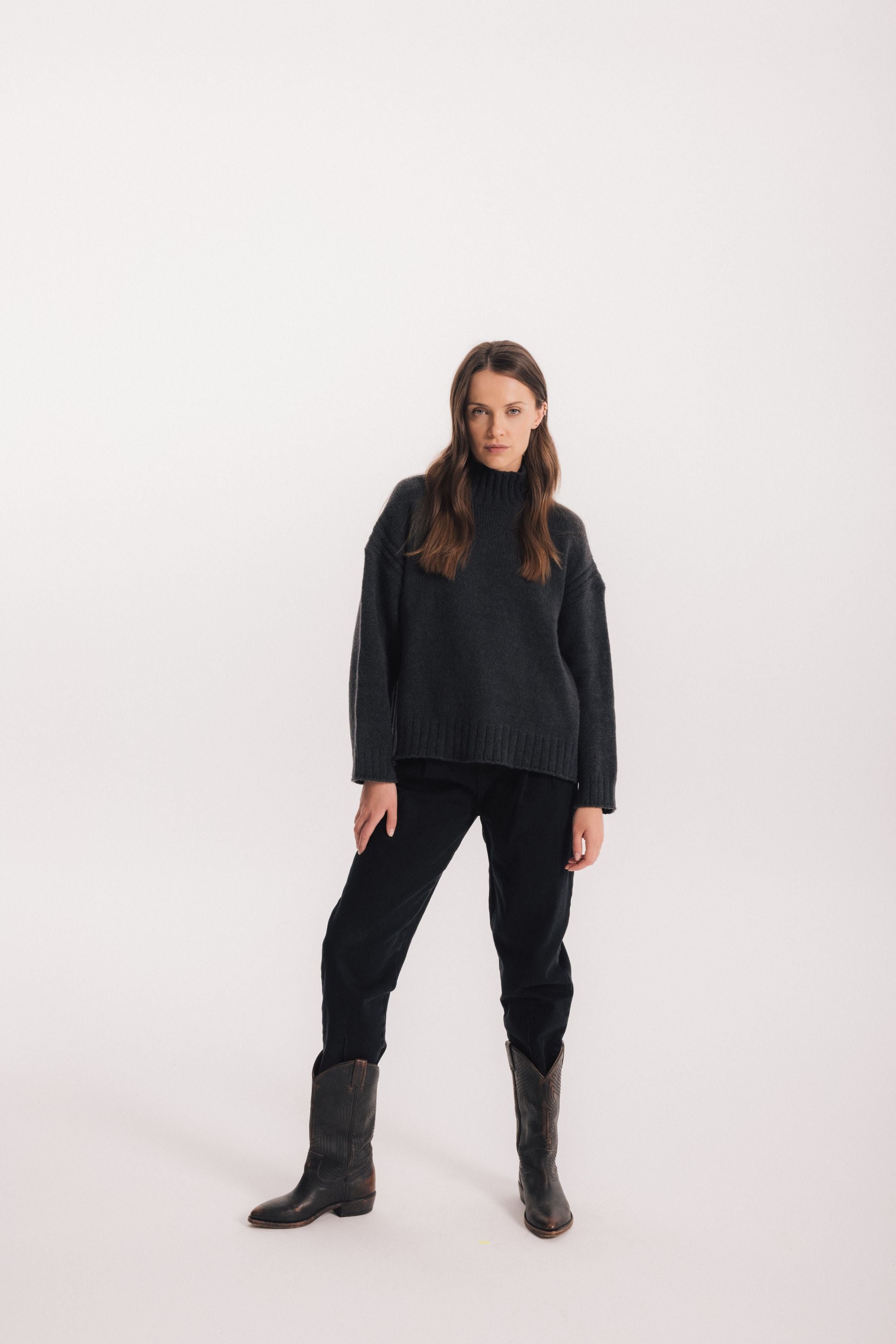 Turtleneck Willow Graphite