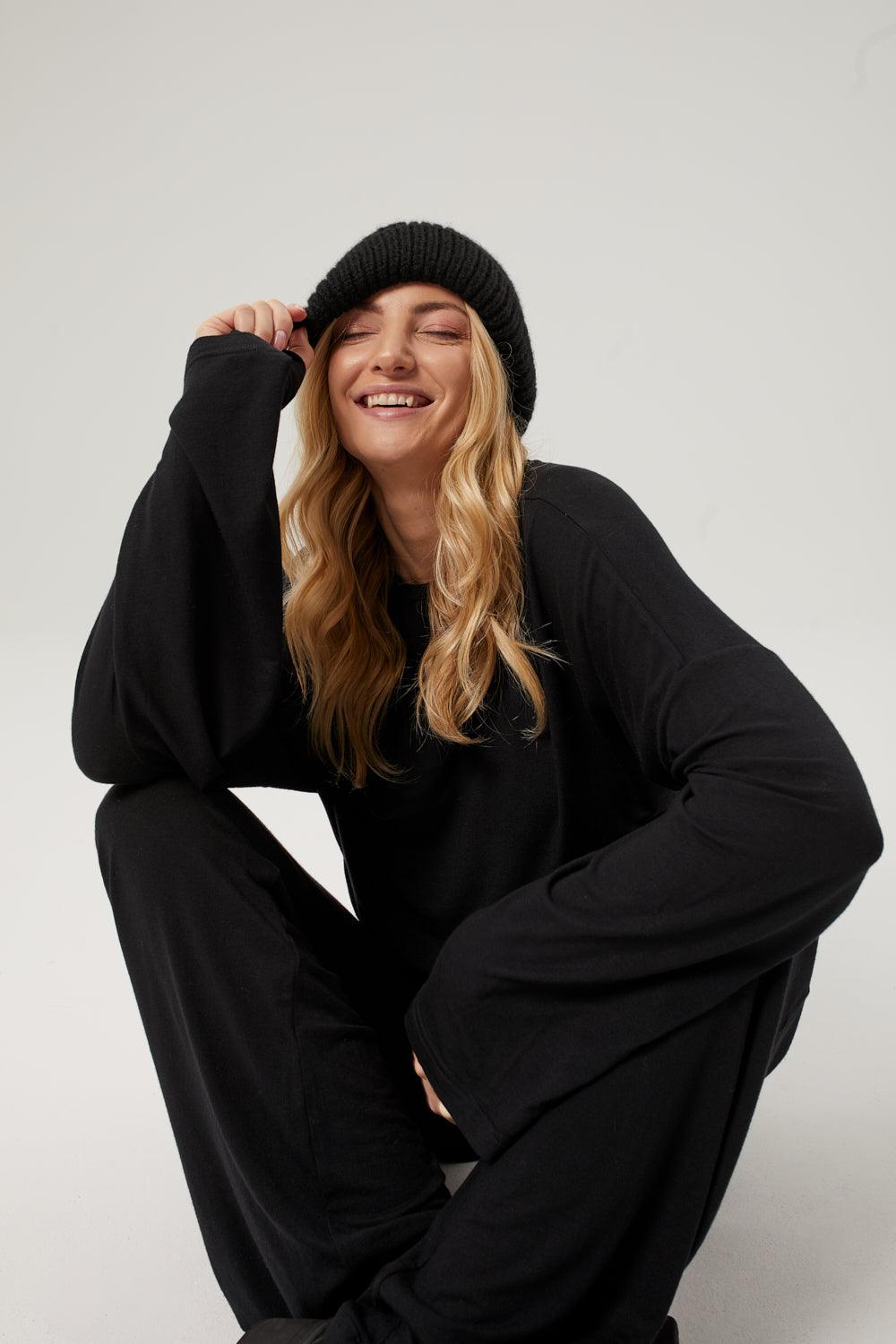 Czapka Beanie Black - OH MESS