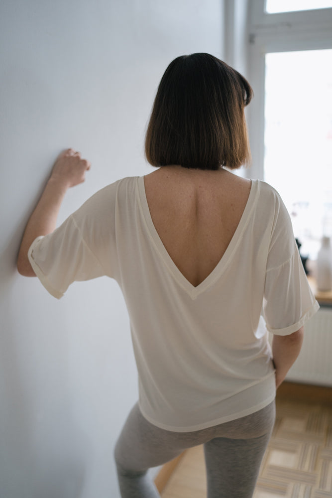 T-shirt V-Neck Cream